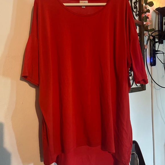 LuLaRoe Tops - LuLaRoe Perfect Tee size XL